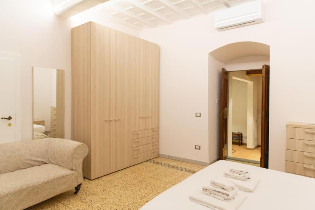 Cozy And Charmin 3Br Apartment Steps By Duomo Флоренция Екстериор снимка